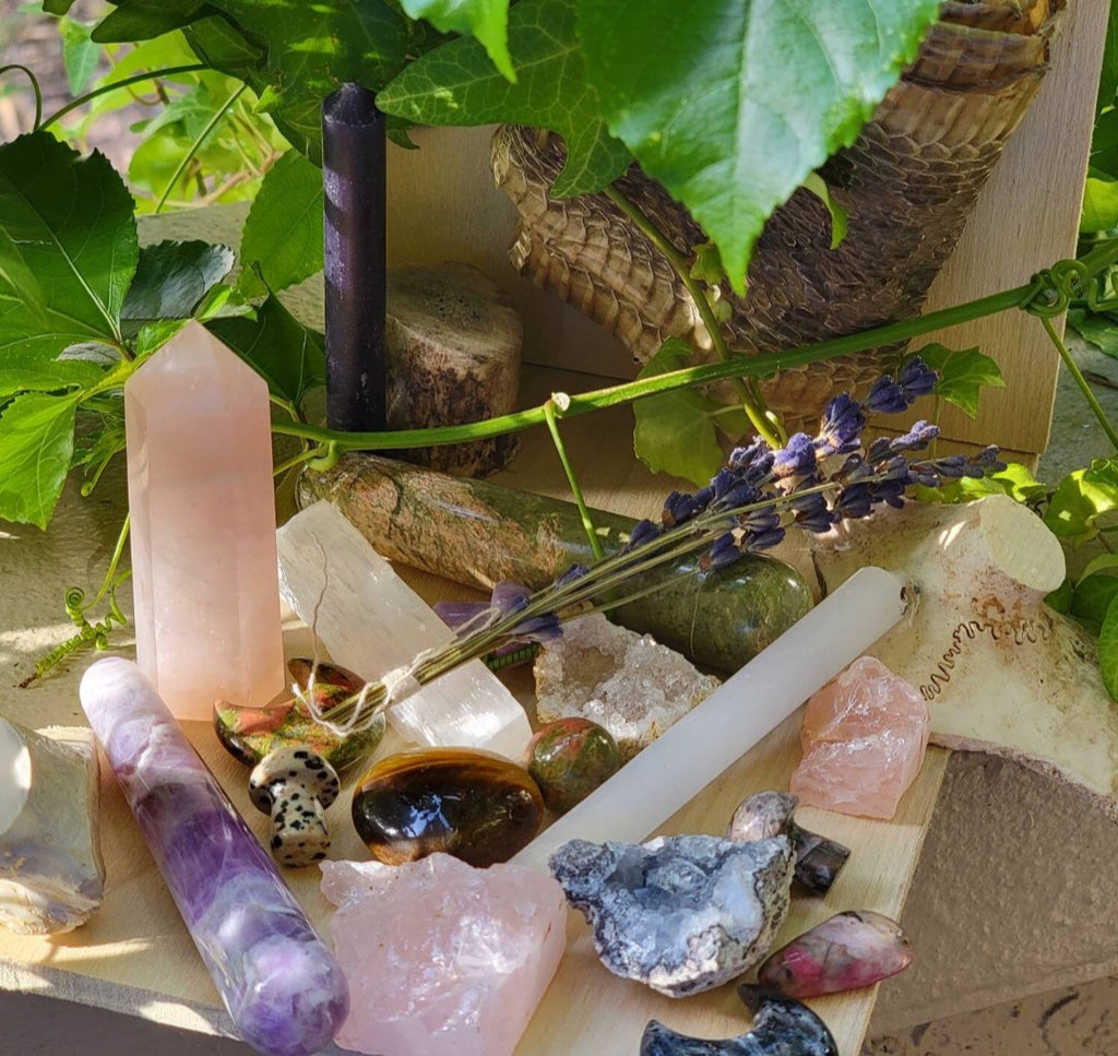 The Wanderer's Bundle - Mystery Crystal and Curio Collection