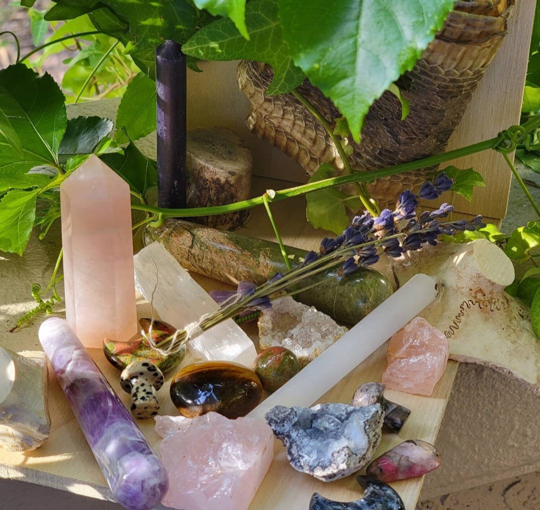 The Wanderer's Bundle - Mystery Crystal and Curio Collection